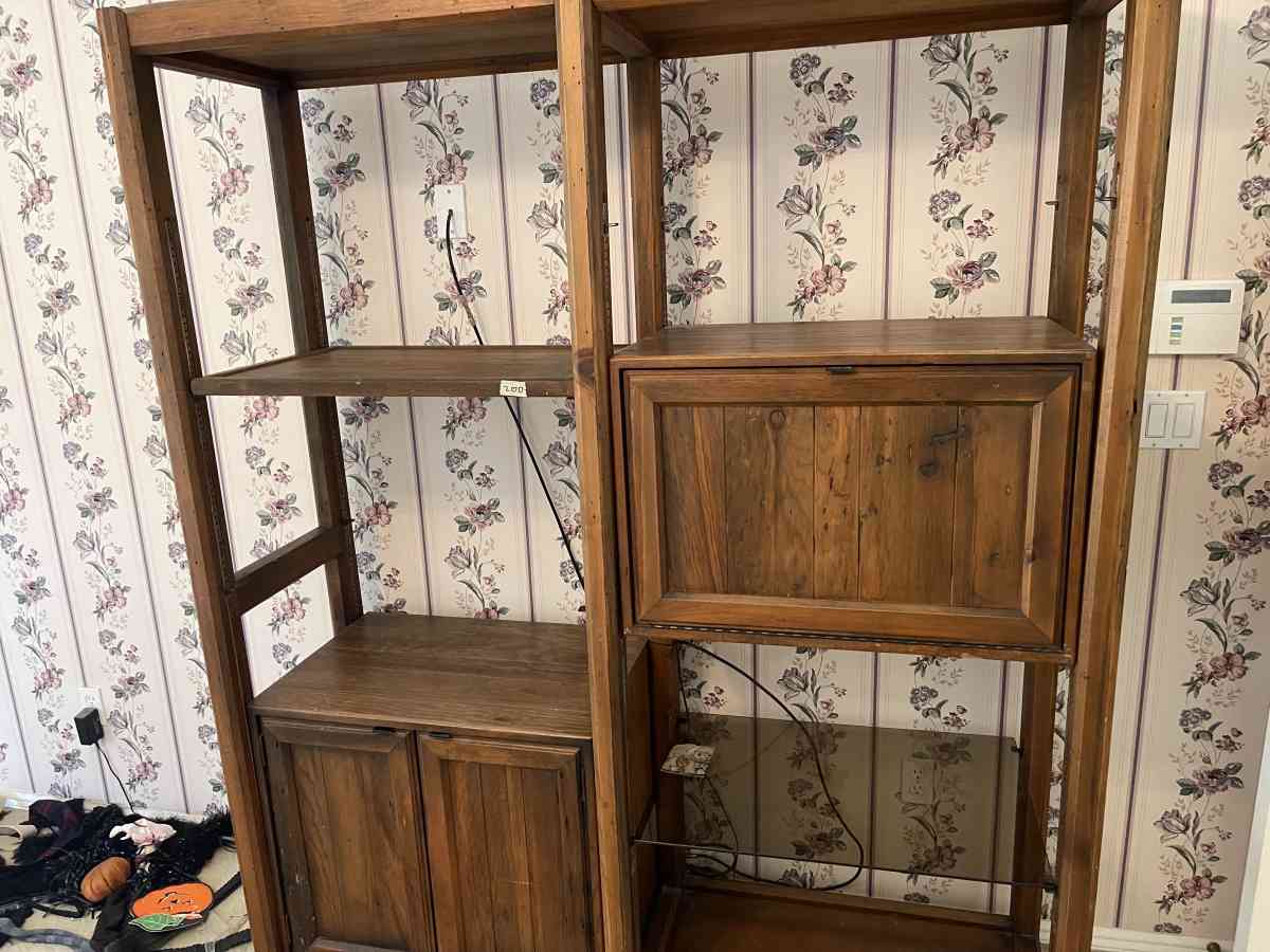 3 piece wooden furniture - Fresno, California - FleaMarketBay