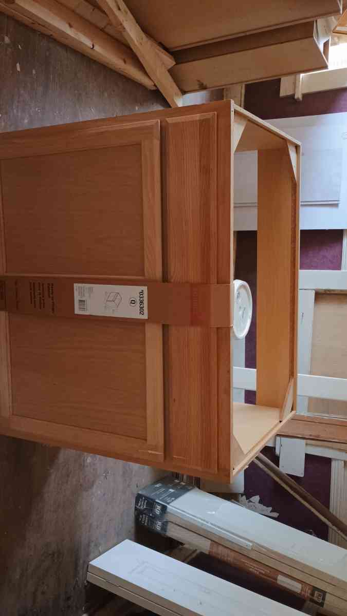 home improvement brand new cabinets from Lowes - Miami, Oklahoma