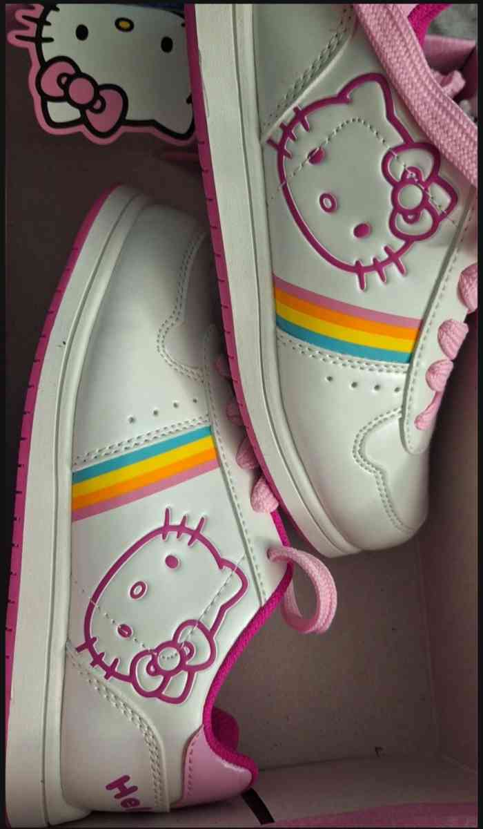 Hello Kitty Sneakers Size 1 - Spring Hill, Florida - FleaMarketBay