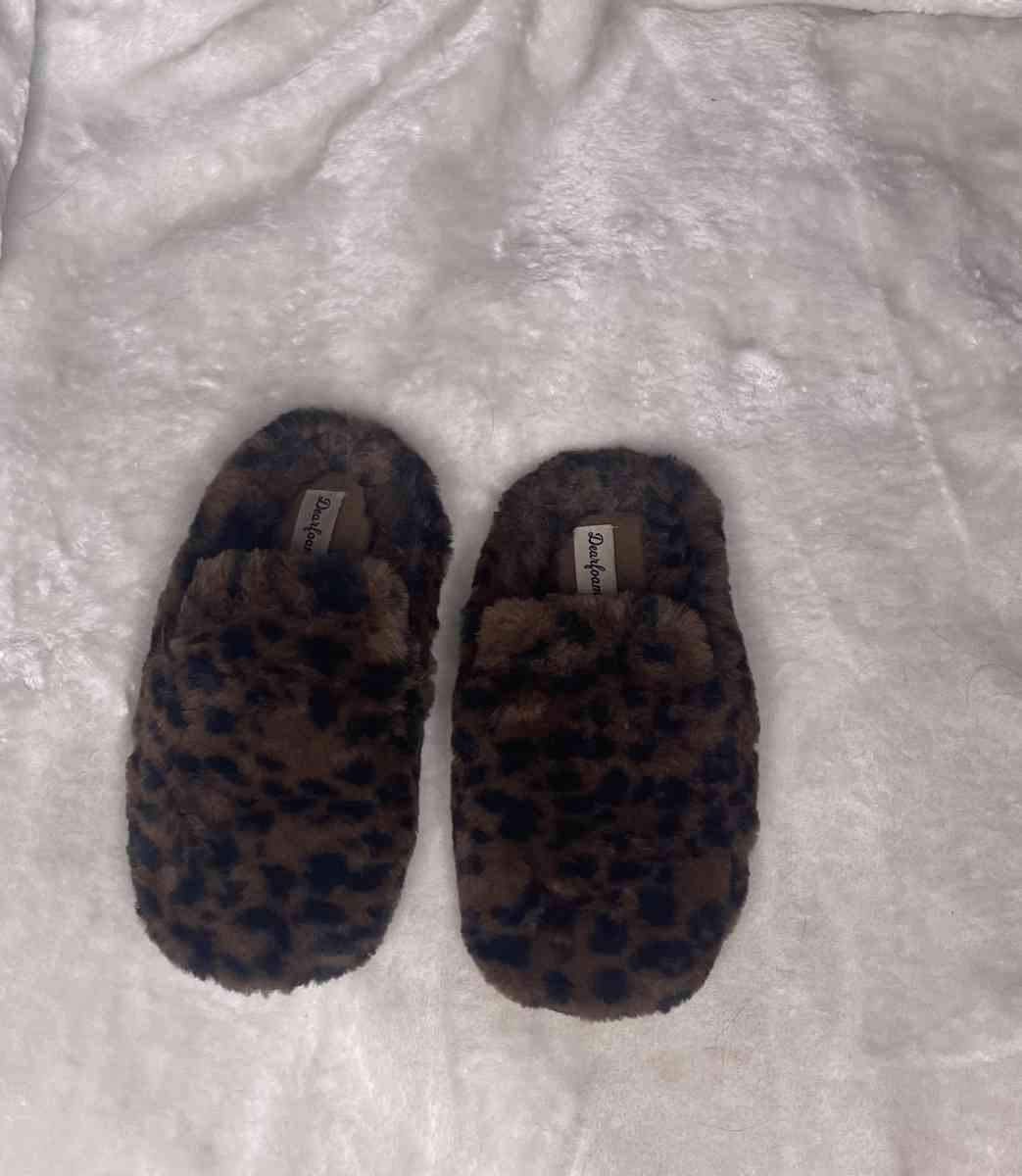 cheetah print slipper - Alton, Utah - FleaMarketBay