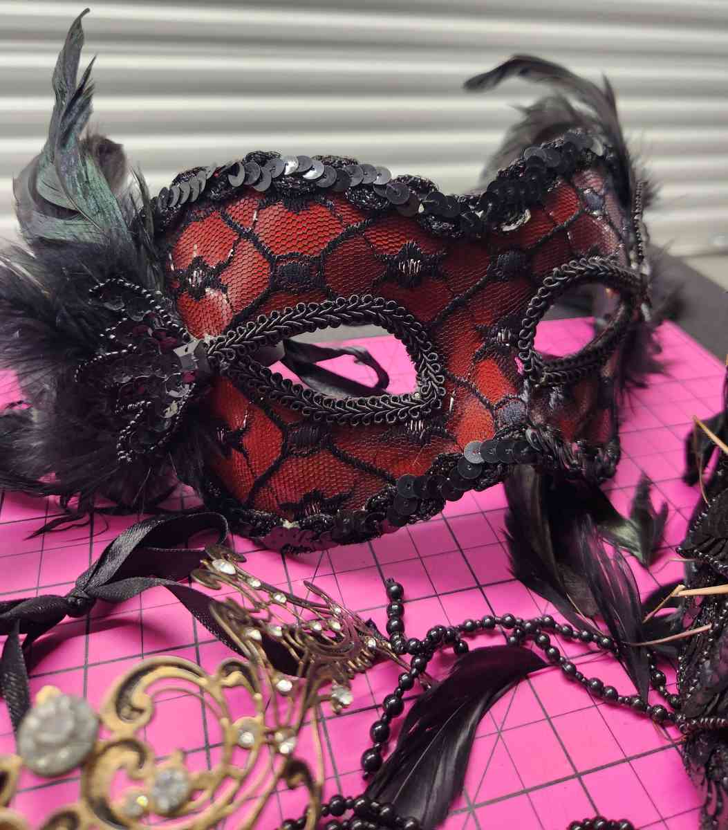 3pcs MasqueradeMardi GrasParty Half Masks - Kenner, Louisiana - FleaMarketBay