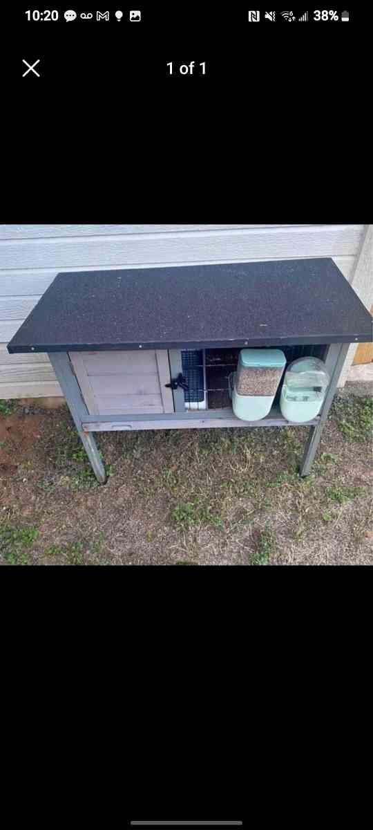rabbit hutch - Waco, Texas