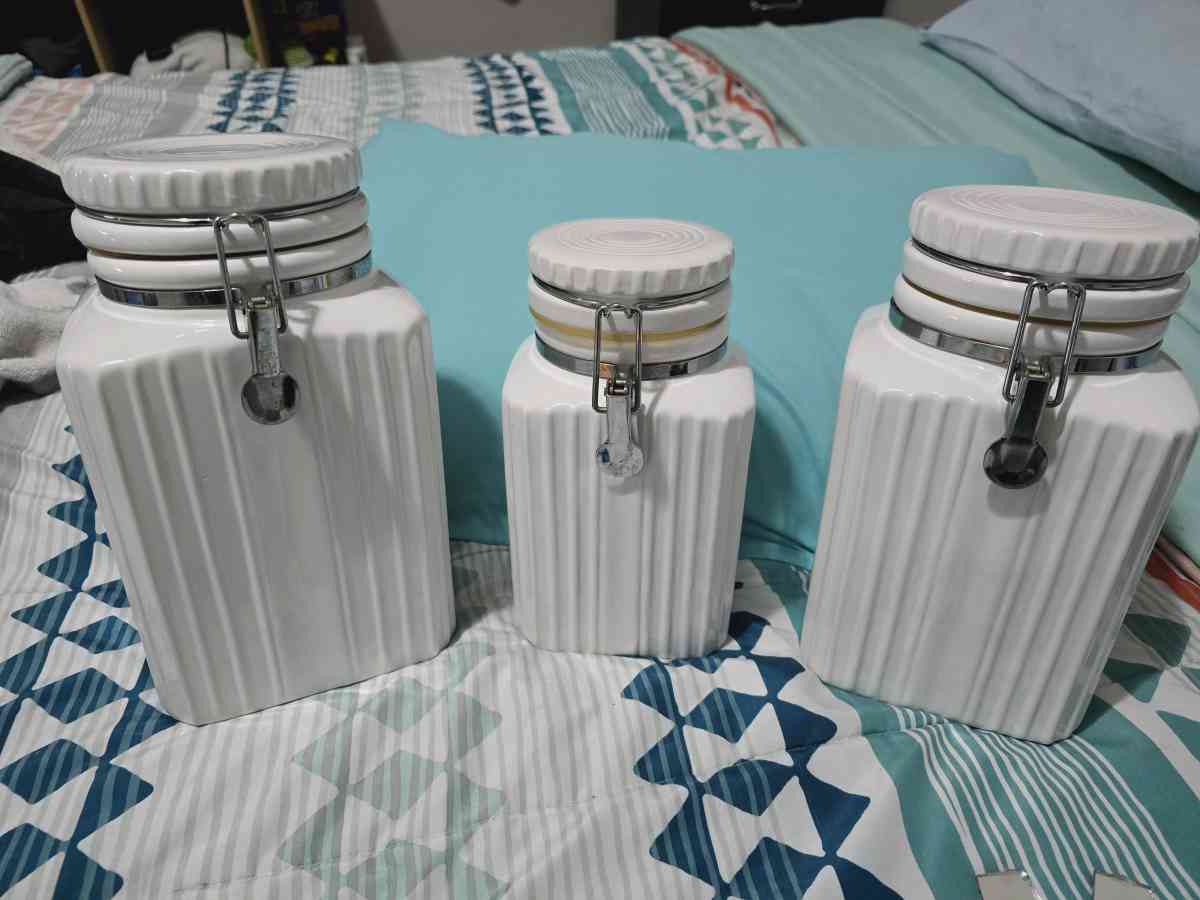 Vintage Gabbay Canister - Saint Louis, Missouri - FleaMarketBay