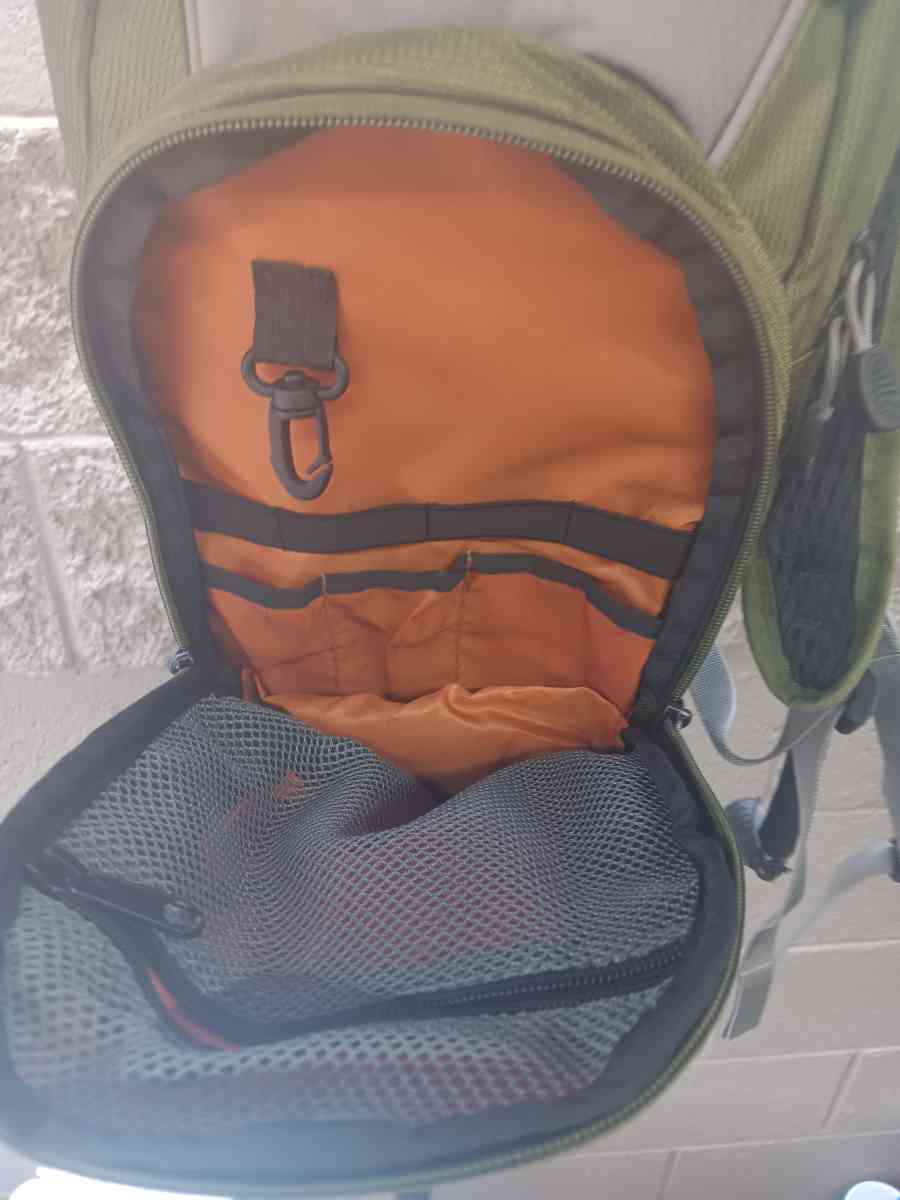 Camelback water pouch - Mesa, Arizona - FleaMarketBay