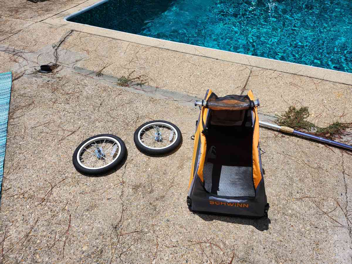 Schwinn bike pet trailer - Mobile, Alabama - FleaMarketBay