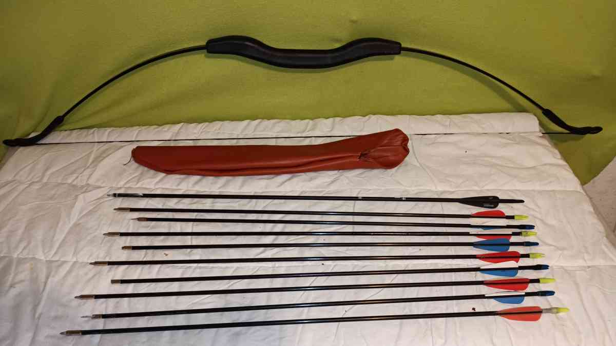 recurve archery set - San Diego, California - FleaMarketBay