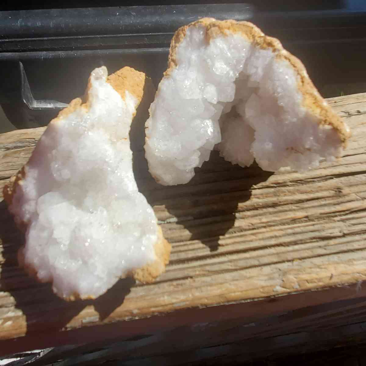white quartz geode - Arvada, Colorado - FleaMarketBay