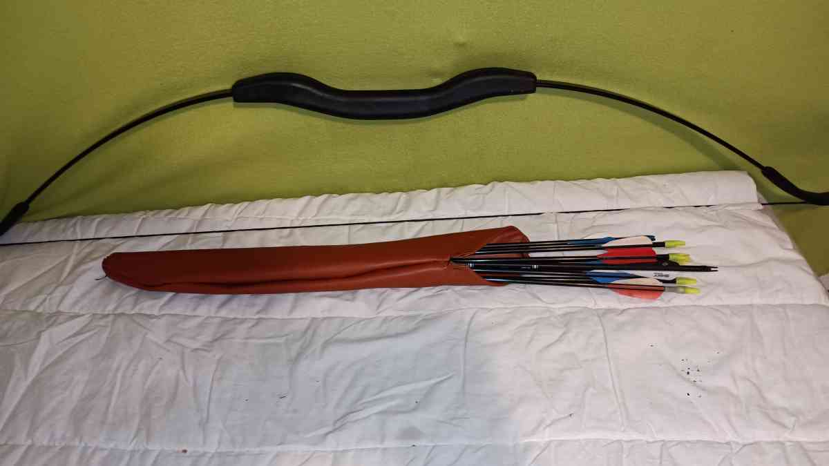 recurve archery set - San Diego, California - FleaMarketBay