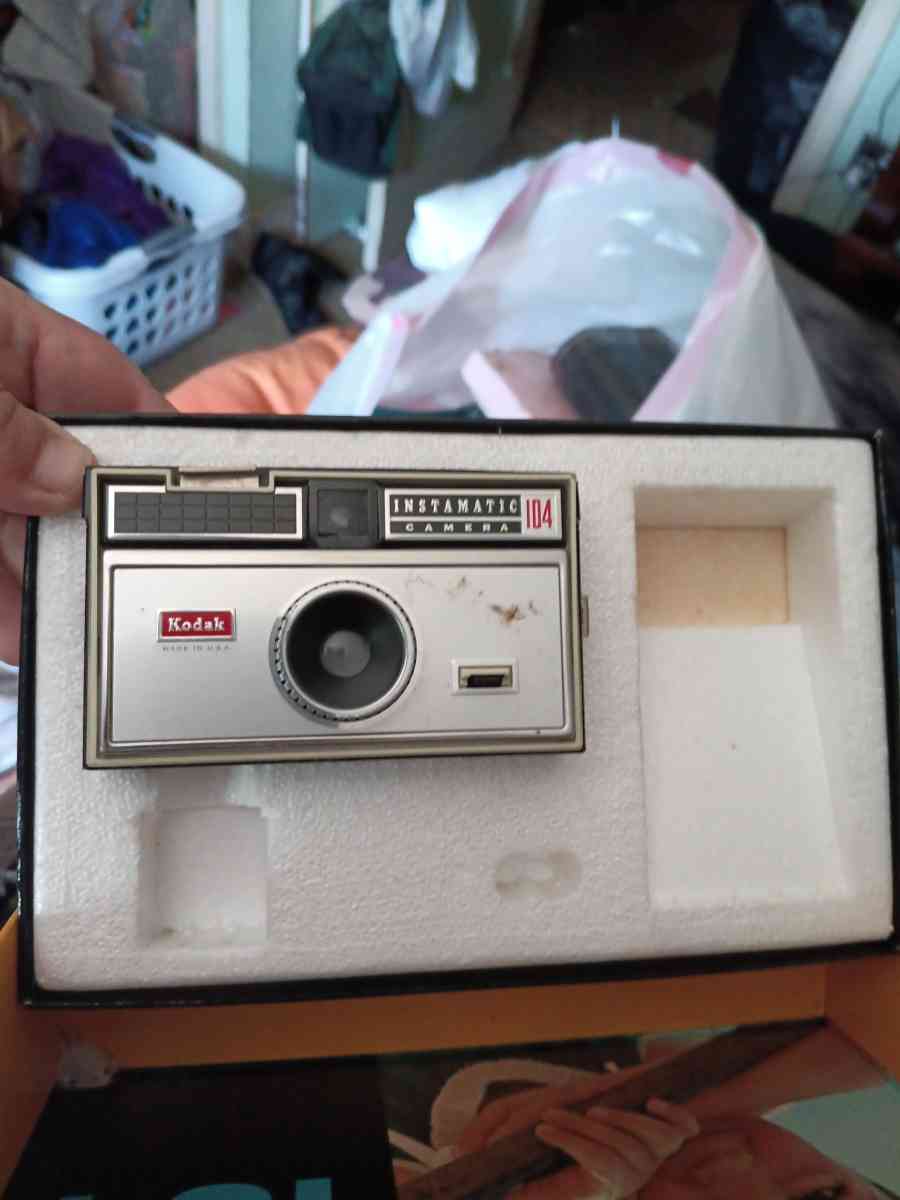 camera - Rochester, New York - FleaMarketBay