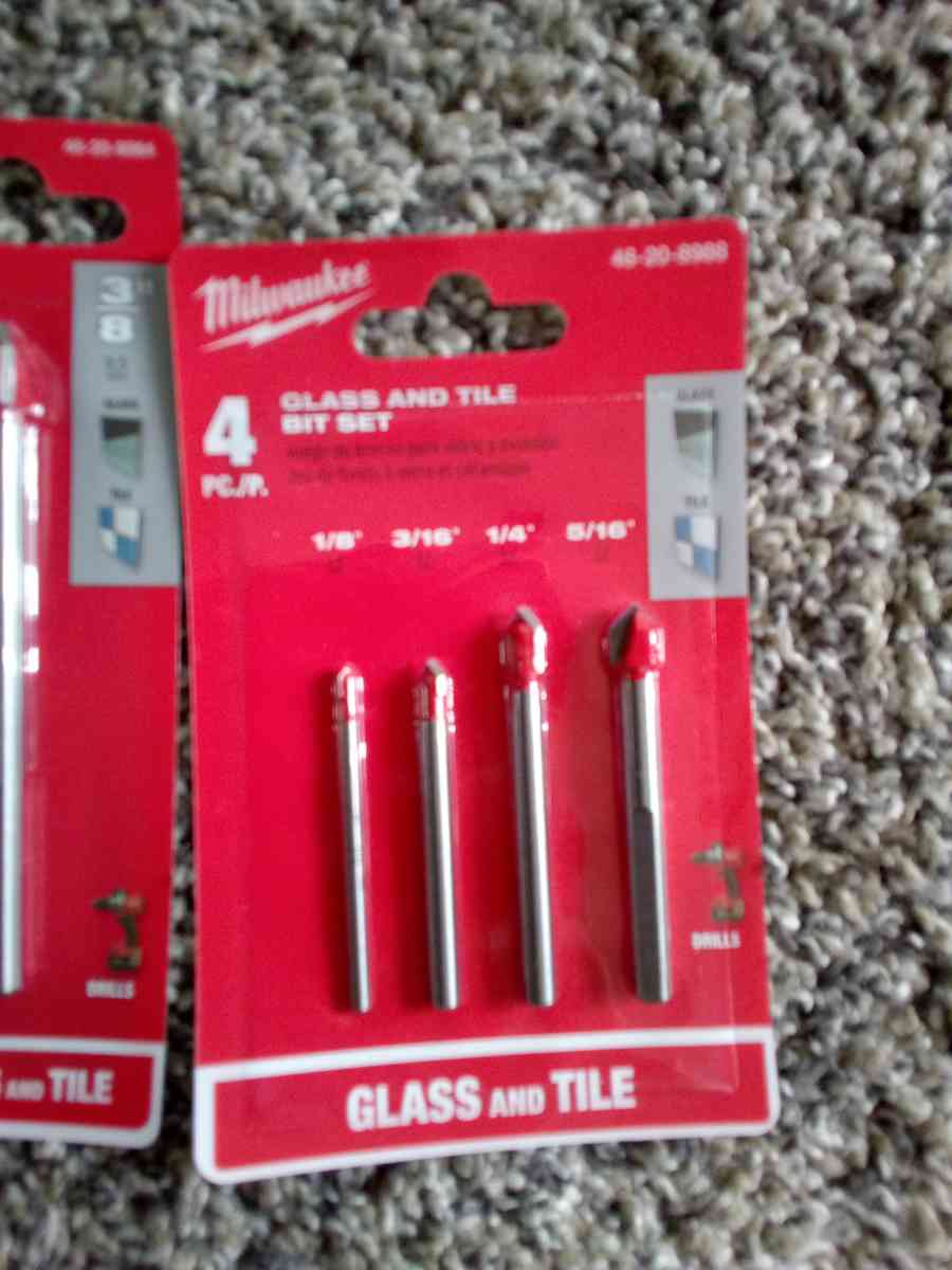 Milwaukee Glass And Tile Bits bundle - Indianapolis, Indiana - FleaMarketBay