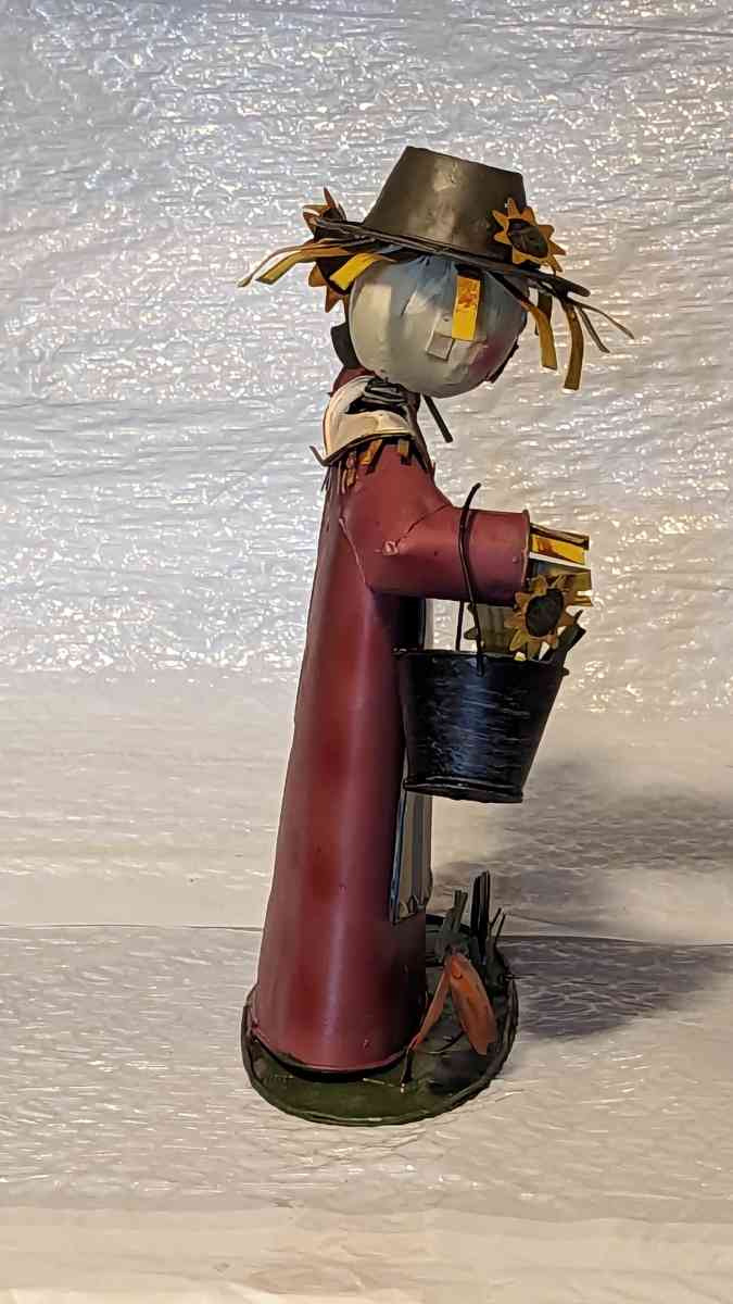 Tin Bobblehead To Scarecrow Girl  with Sunflowers and Pumpki - Phoenix, Arizona - FleaMarketBay