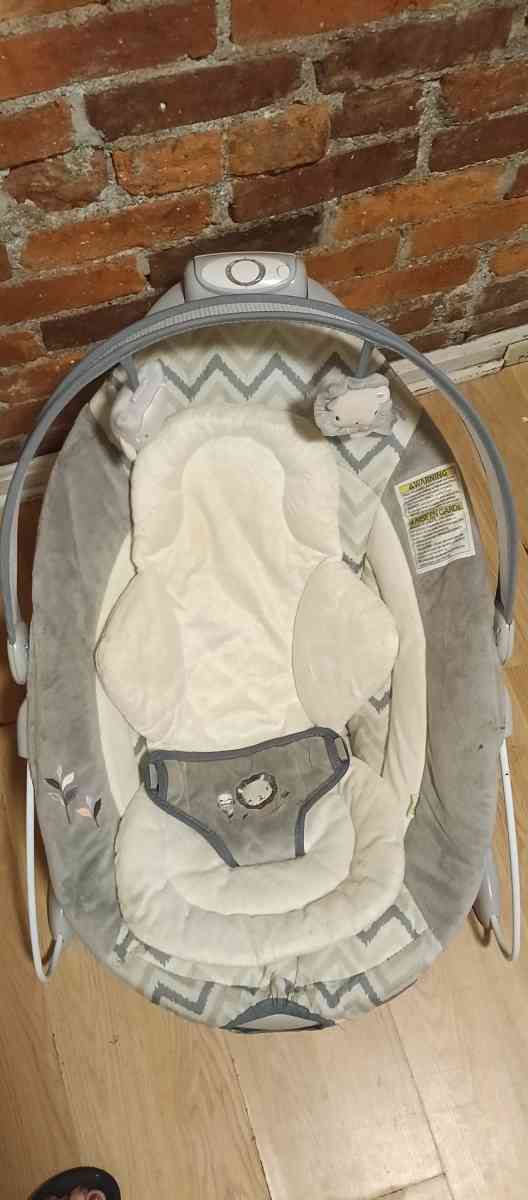 ingenuity automatic bouncer - Harrisburg, Pennsylvania - FleaMarketBay