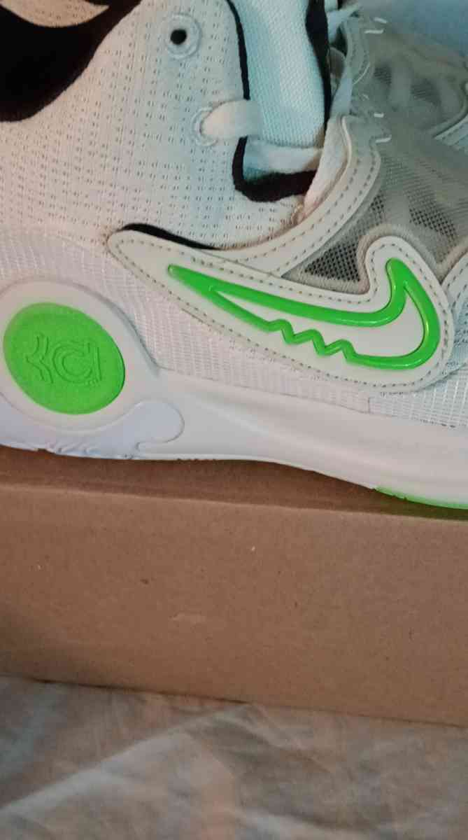 brand new in box size 10 - Louisville, Kentucky - FleaMarketBay