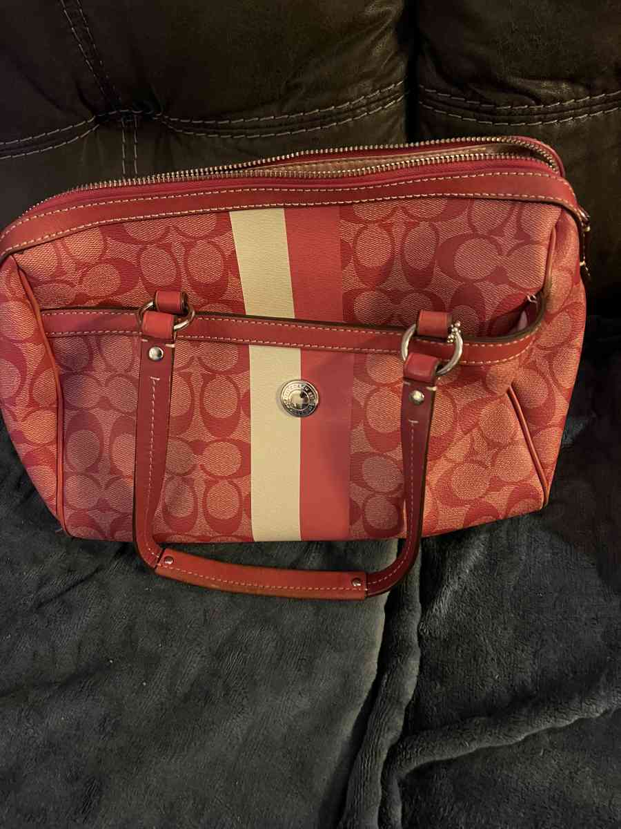 coach purses - Nashville, Tennessee - FleaMarketBay