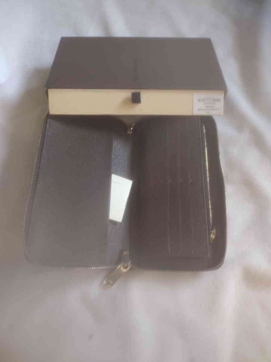 Louis Vuitton - Brick, New Jersey - FleaMarketBay