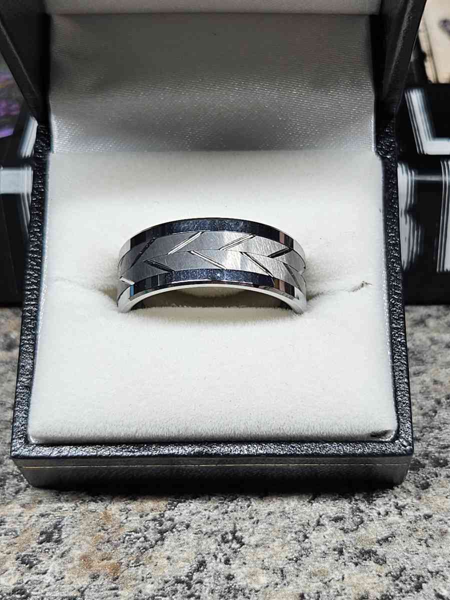 Mens Wedding Band Size10