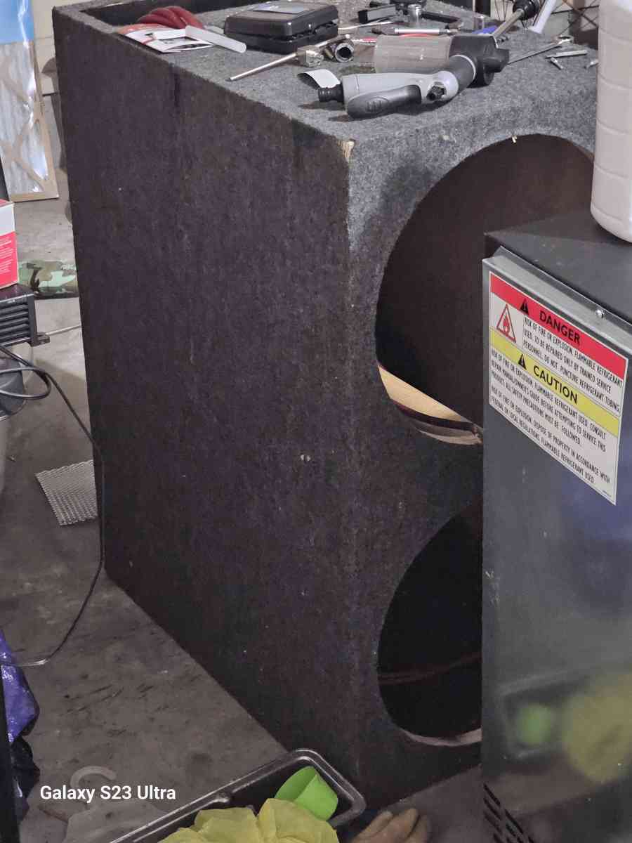 box for dual 15s - Hephzibah, Georgia