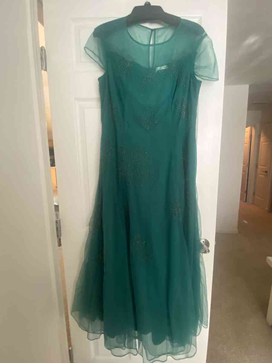 womans formal gown - Cincinnati, Ohio - FleaMarketBay
