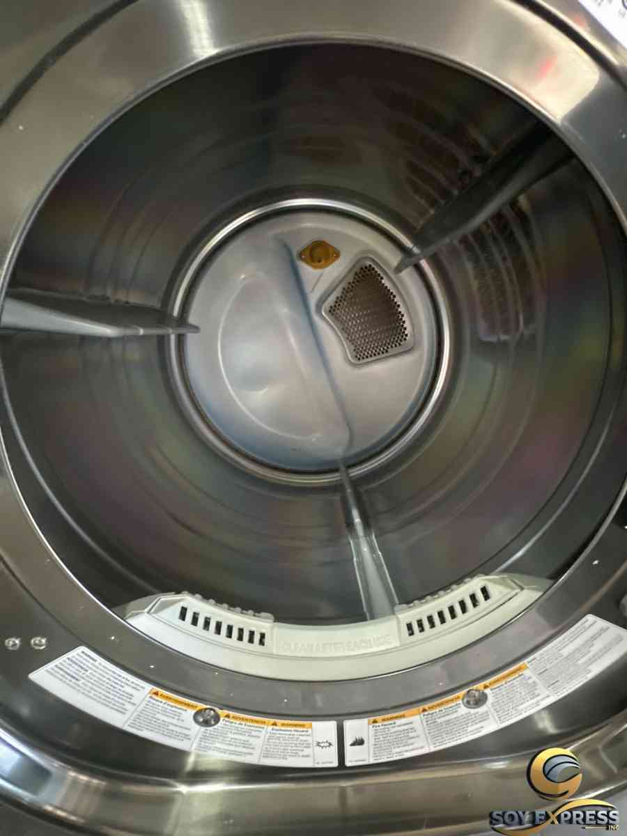 LG dryer electric with Steam - Miami, Florida - FleaMarketBay