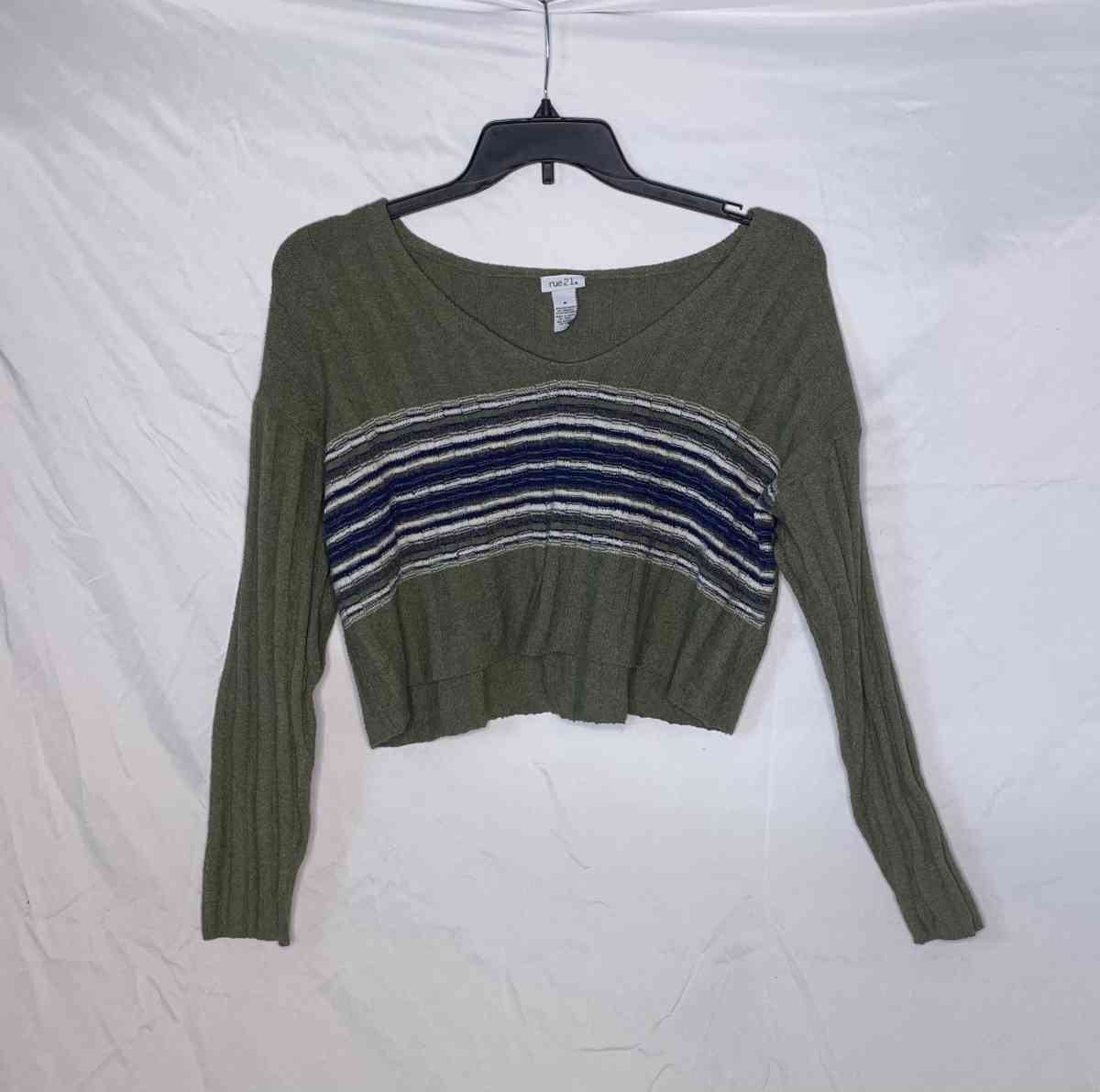 cropped sweater - Spanish Fork, Utah - FleaMarketBay