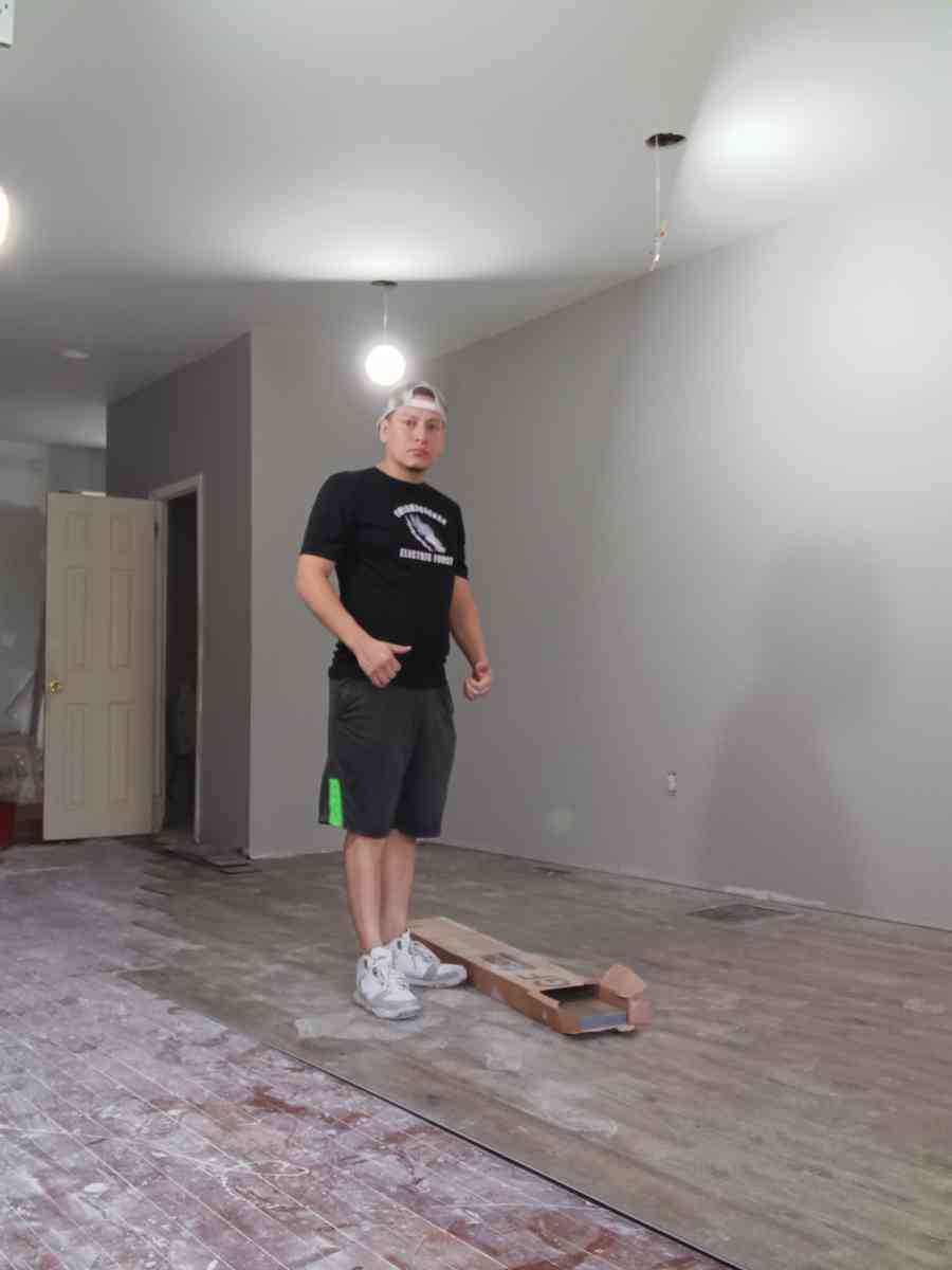 installation of pvc flooring tiles sidingh - New Philadelphia, Pennsylvania - FleaMarketBay