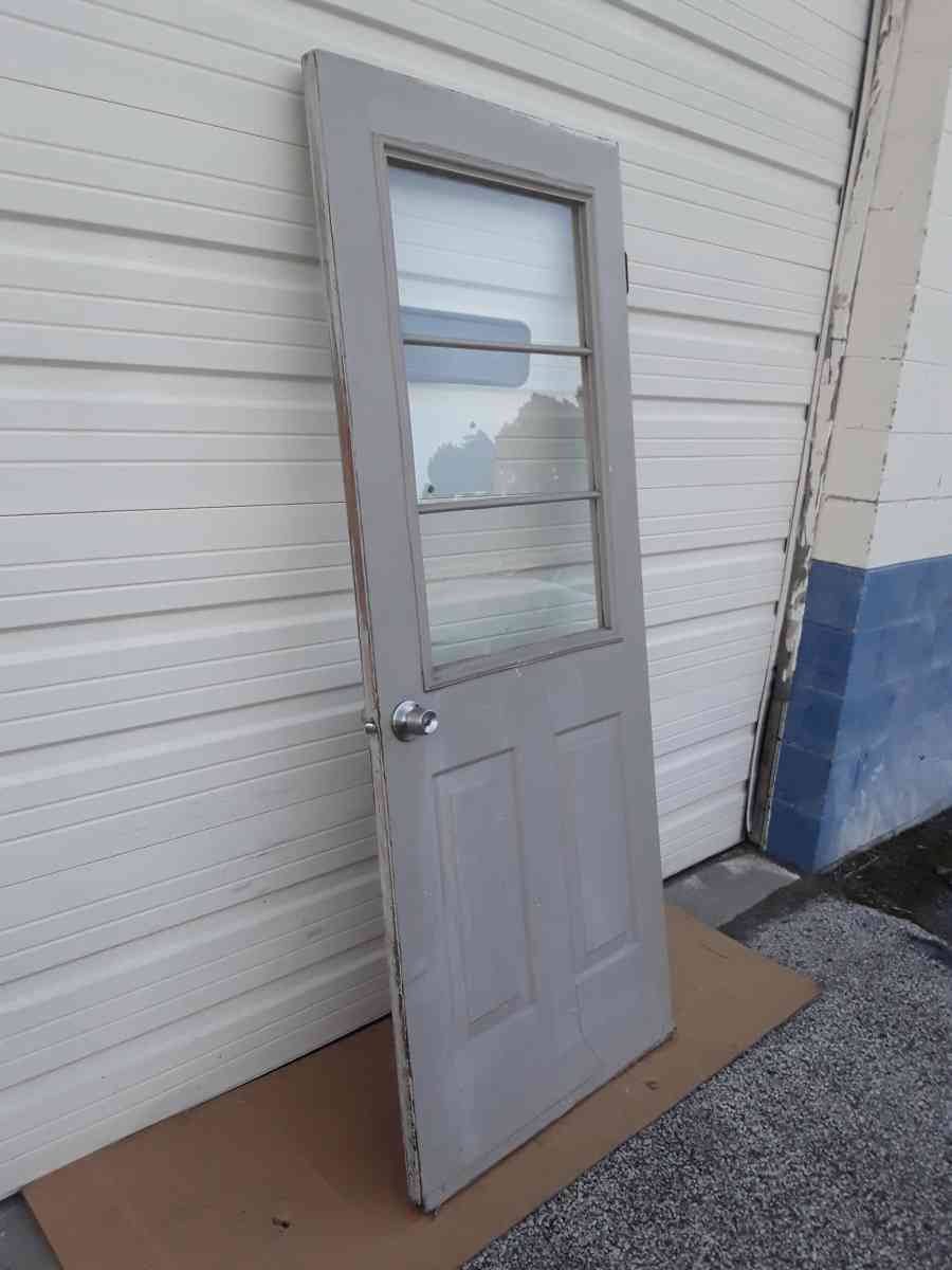 Nice Light Gray Entryway Steel Door with Glass 32 X 80 RH - Williamstown, New Jersey - FleaMarketBay