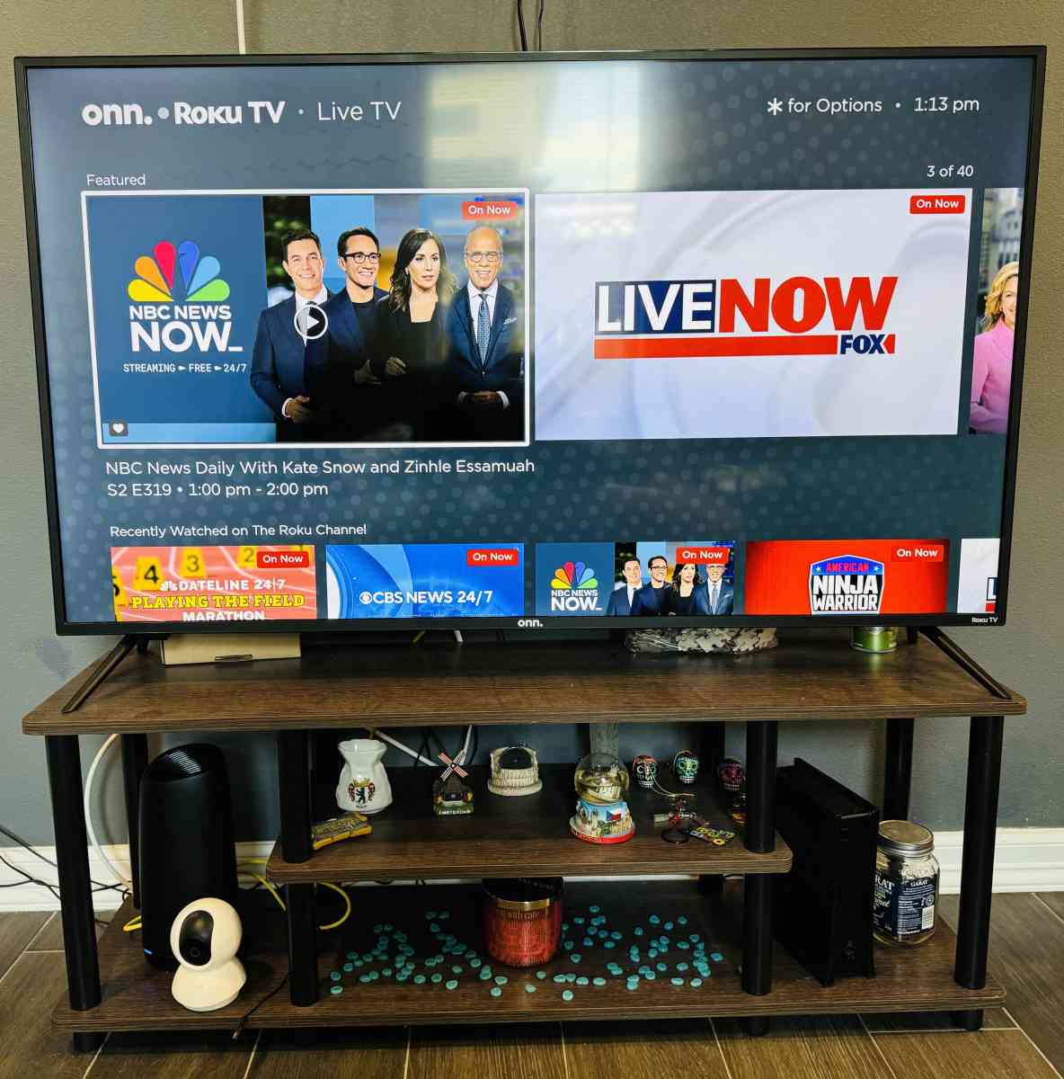 TV 50 in plus stand - Edinburg, Texas - FleaMarketBay