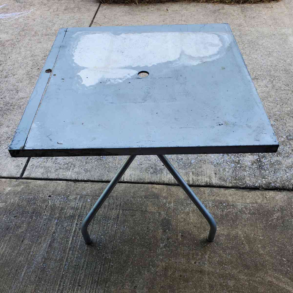 Metal Table With Straight Line Cut On One Side  315x315x29 - Rock Island, Tennessee