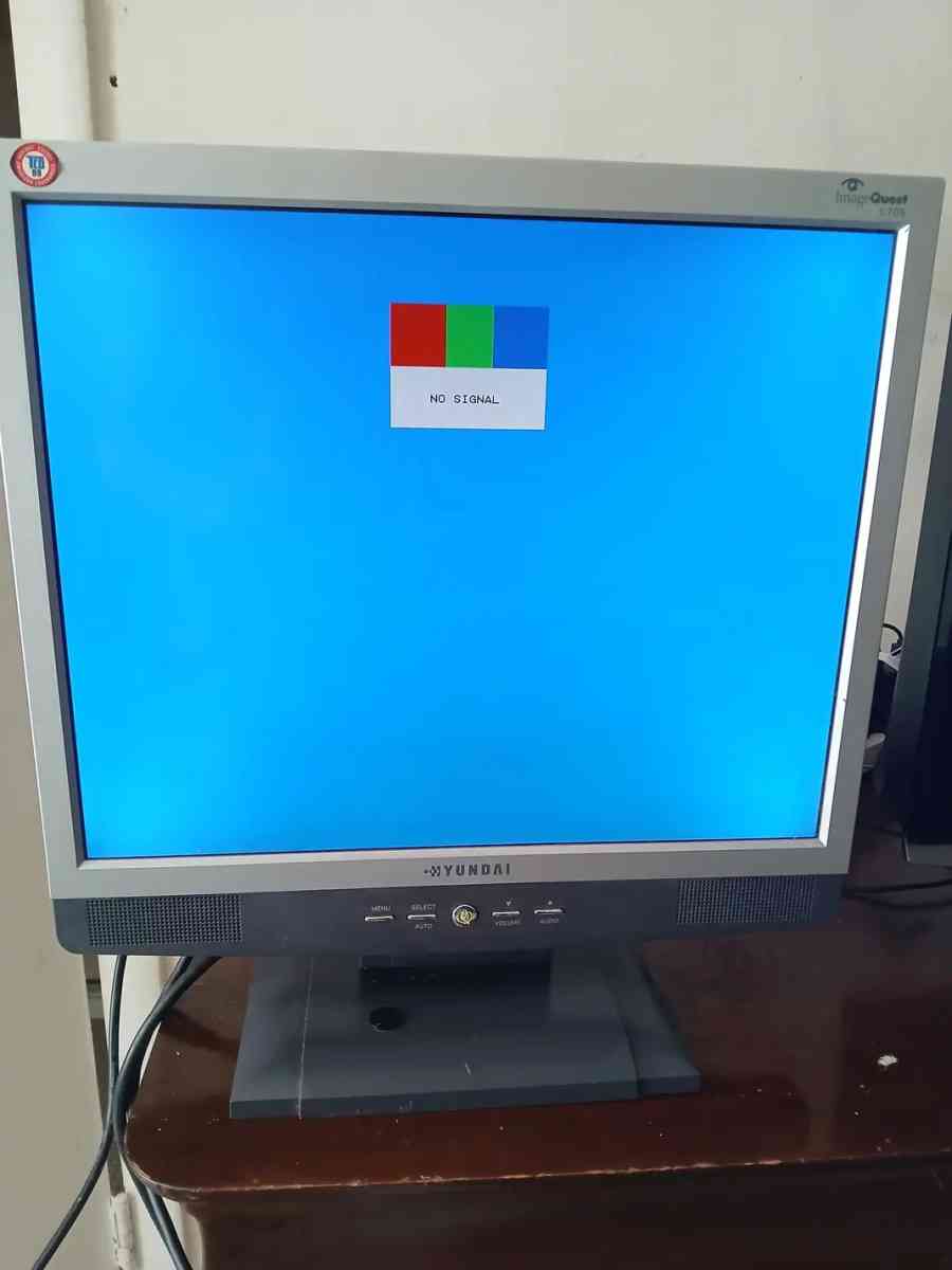 computer Accessories Lot - Springfield, Pennsylvania - FleaMarketBay