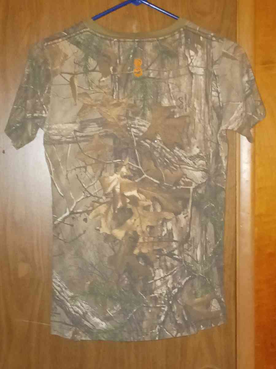 Womens camo t shirt - Leflore, Oklahoma - FleaMarketBay