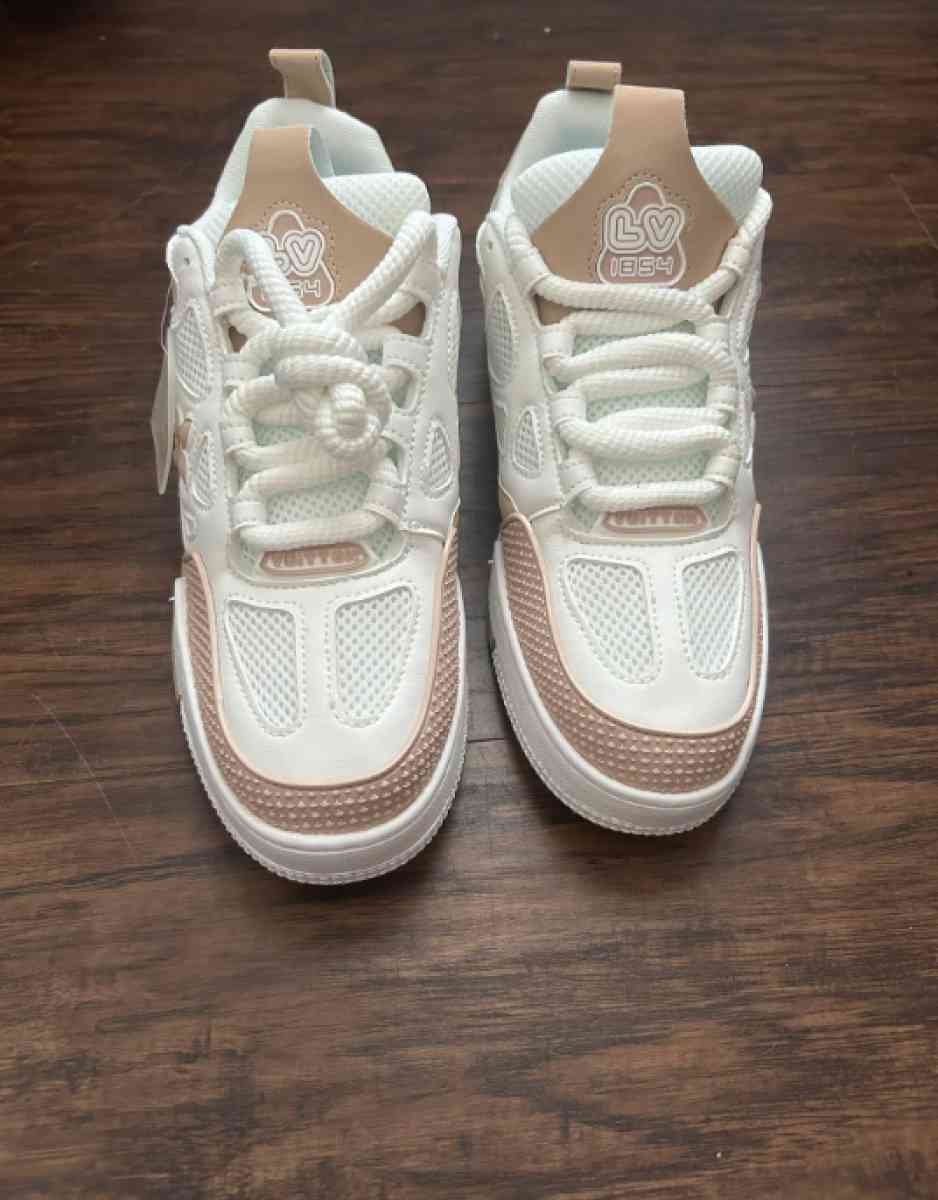 shoes  text me if you want a different kind - Alicia, Arkansas - FleaMarketBay