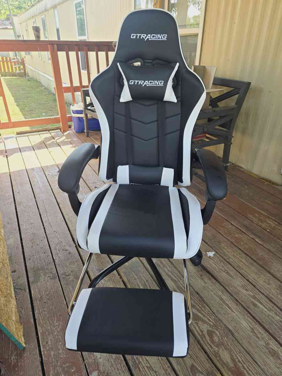 GTRACING GAMER CHAIR - House Springs, Missouri - FleaMarketBay