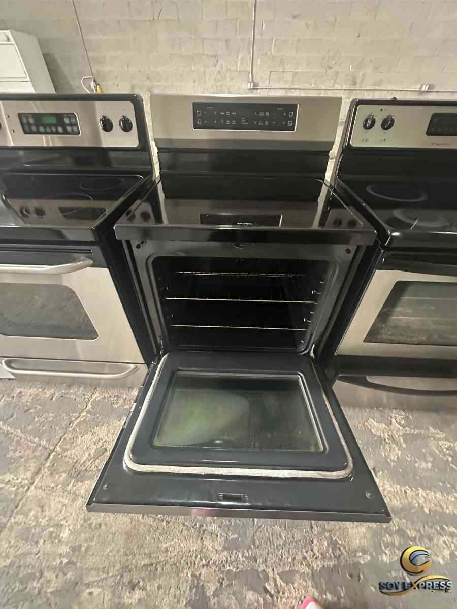 Frigidaire stove electric INDUCTION - Miami, Florida - FleaMarketBay