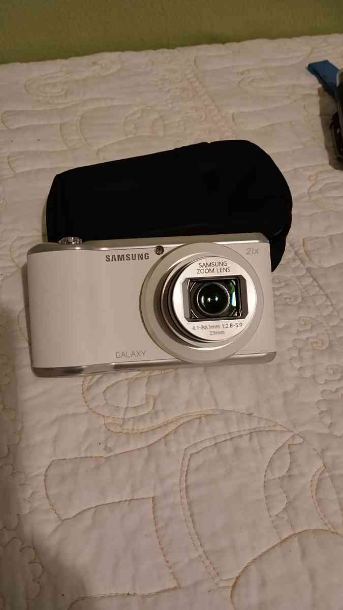 Samsung Galaxy 2 camera - San Diego, California - FleaMarketBay