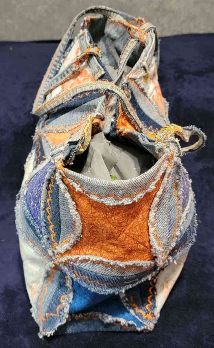 jean cathedral purse that a made - Anderson, California - FleaMarketBay