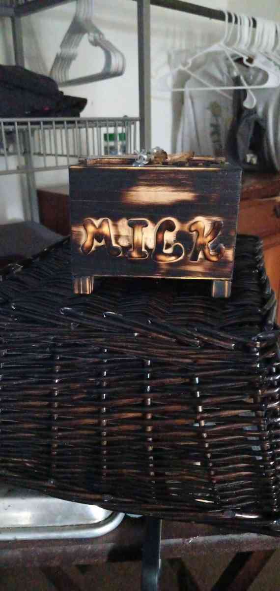 hand crafted box Rubin county themed - Coldwater, Michigan - FleaMarketBay