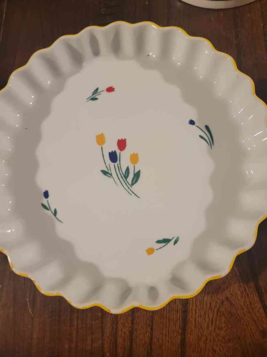 quiche dishes - Saint Petersburg, Florida - FleaMarketBay