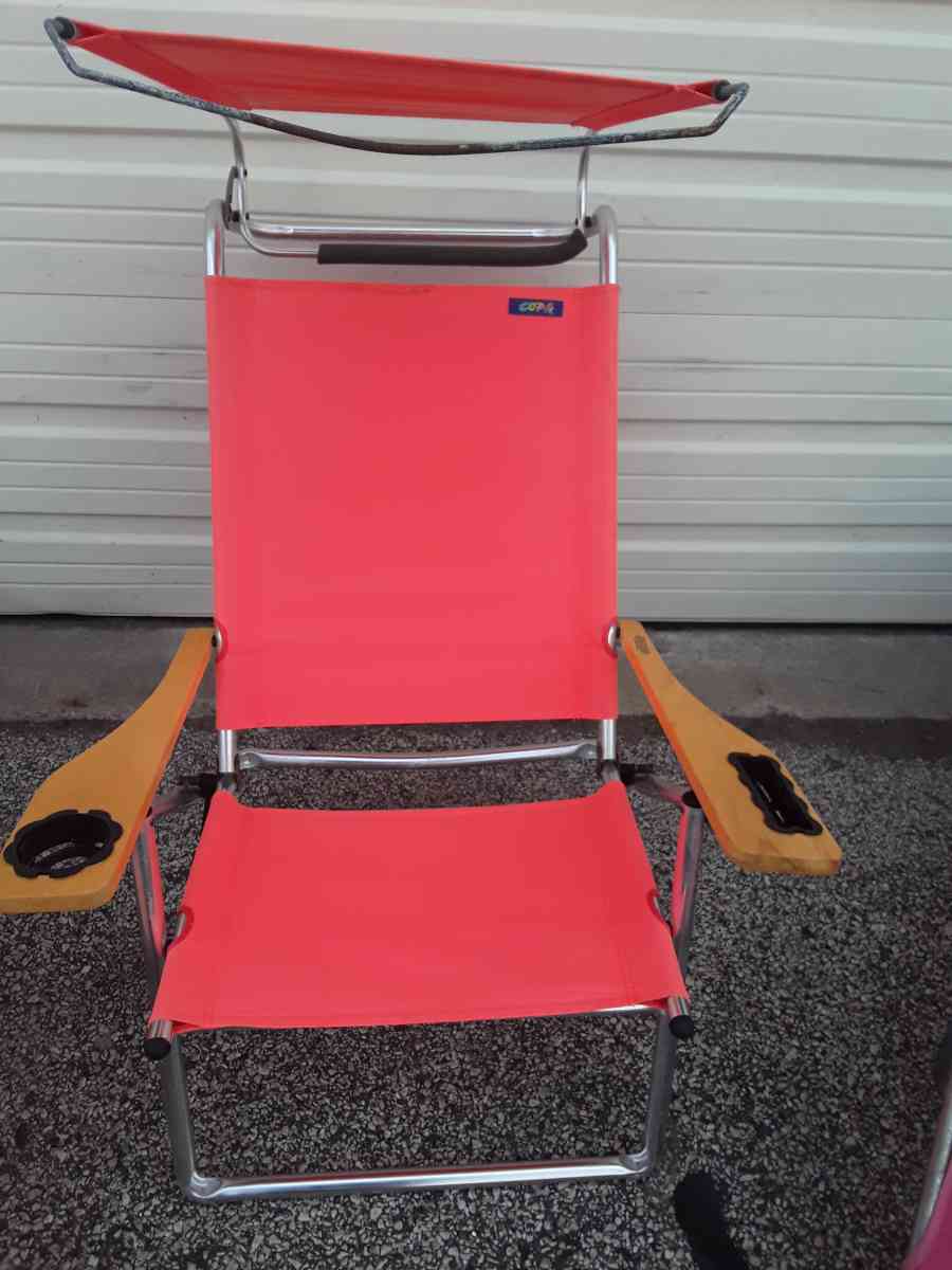 10 beach chairs or tailgate chairs bundle deal Like New - Williamstown, New Jersey - FleaMarketBay