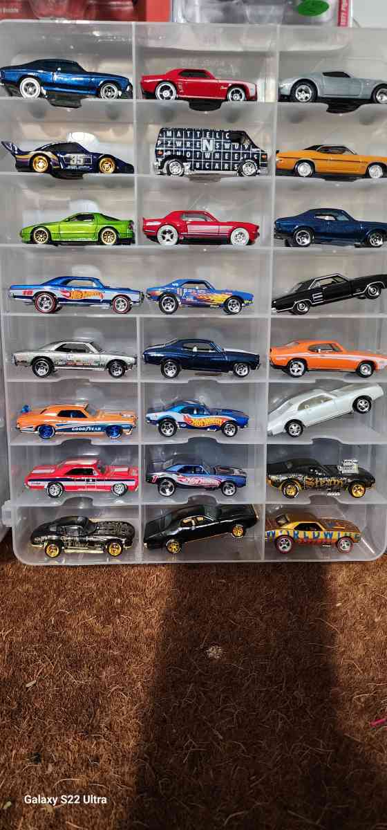DIECAST CAR LOT HOT WHEELS AUTO WORLD JOHNNY LIGHTNING - Saint Louis, Missouri - FleaMarketBay