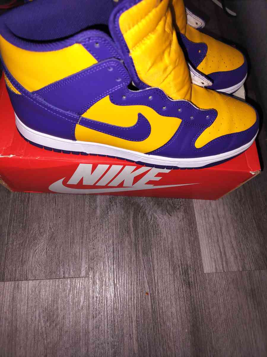Nike Dunk High LAKERS - Jersey City, New Jersey - FleaMarketBay