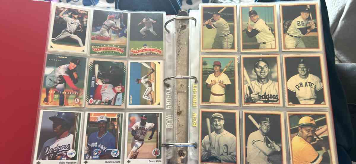 baseball card collection - Independence, Kentucky - FleaMarketBay