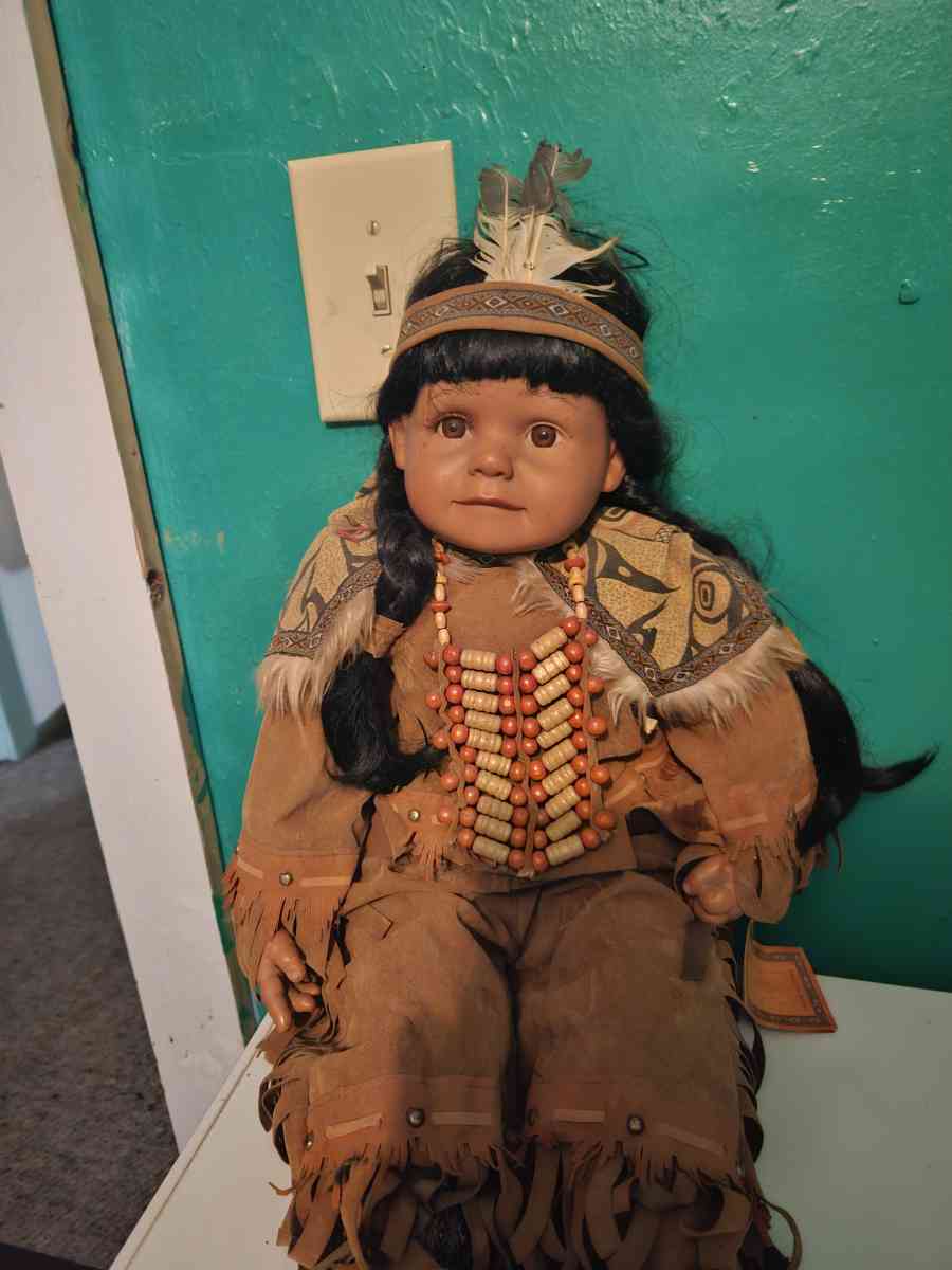 Indian dolls - Clarksburg, West Virginia - FleaMarketBay