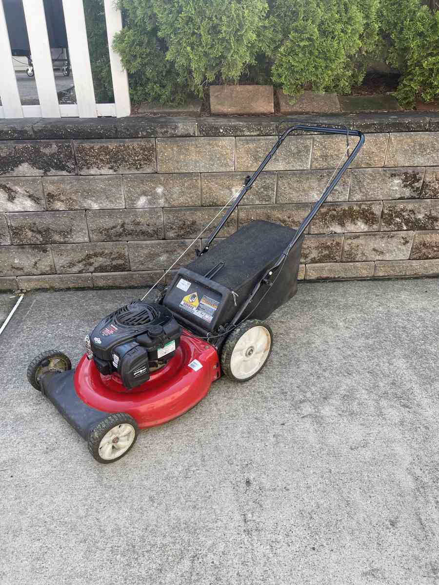 Briggs and Stratton lawn mower