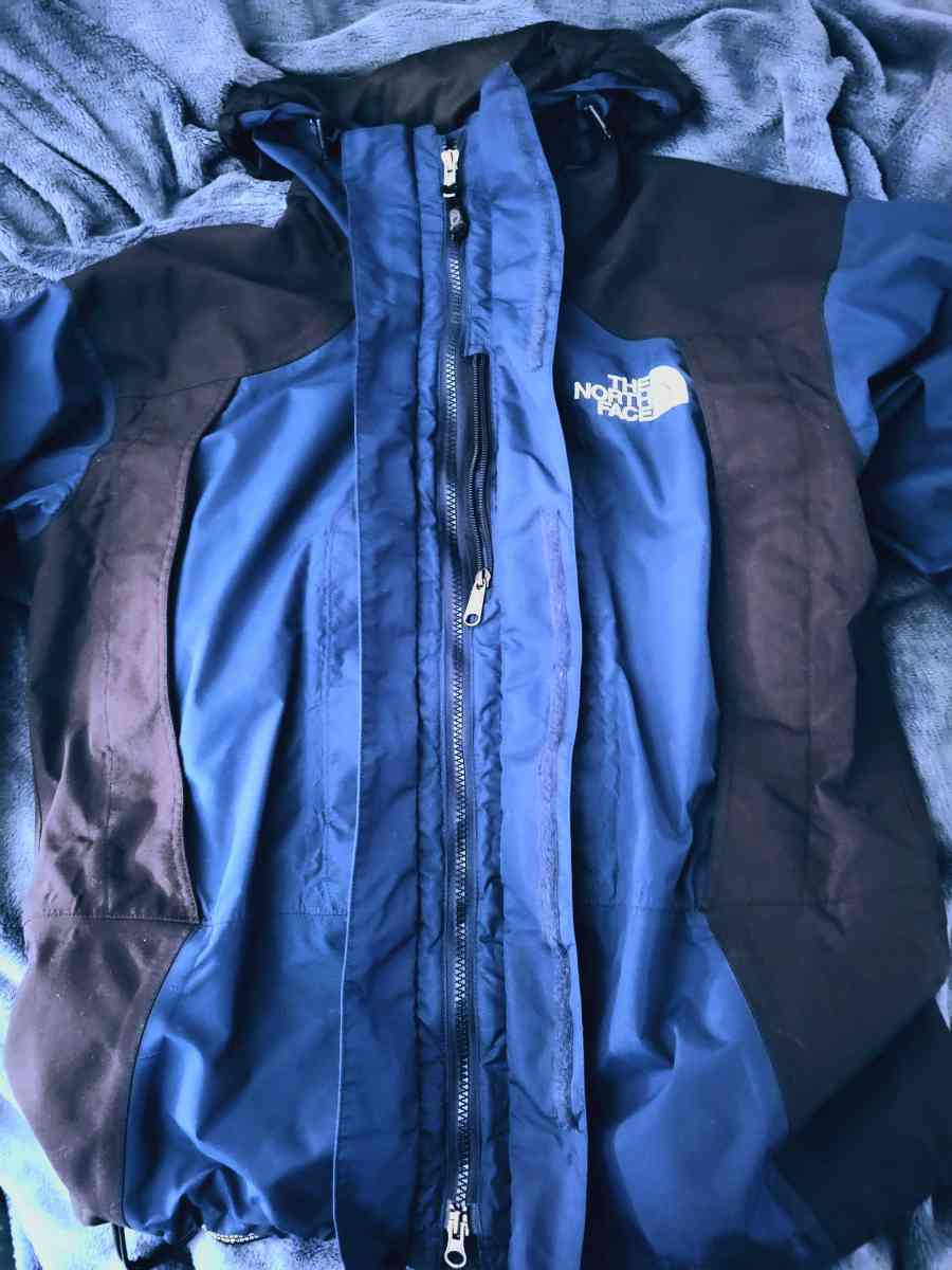 The North Face Mountain GoreTex Jacket Size M fits like a L - Goldendale, Washington - FleaMarketBay