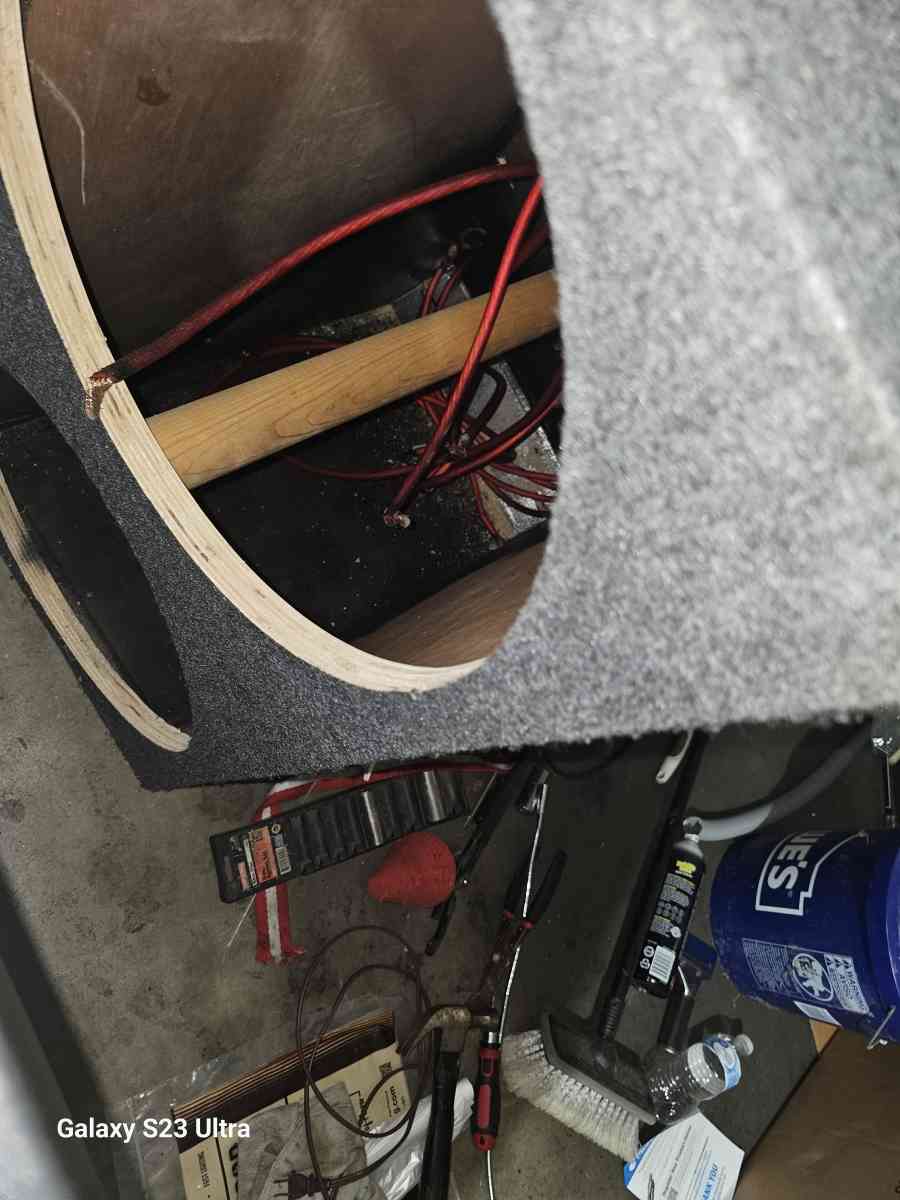 box for dual 15s - Hephzibah, Georgia - FleaMarketBay