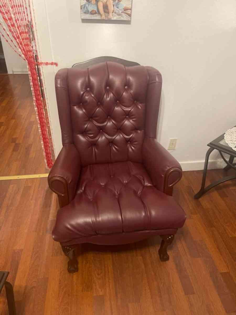 new living room set - Mckinney, Texas - FleaMarketBay