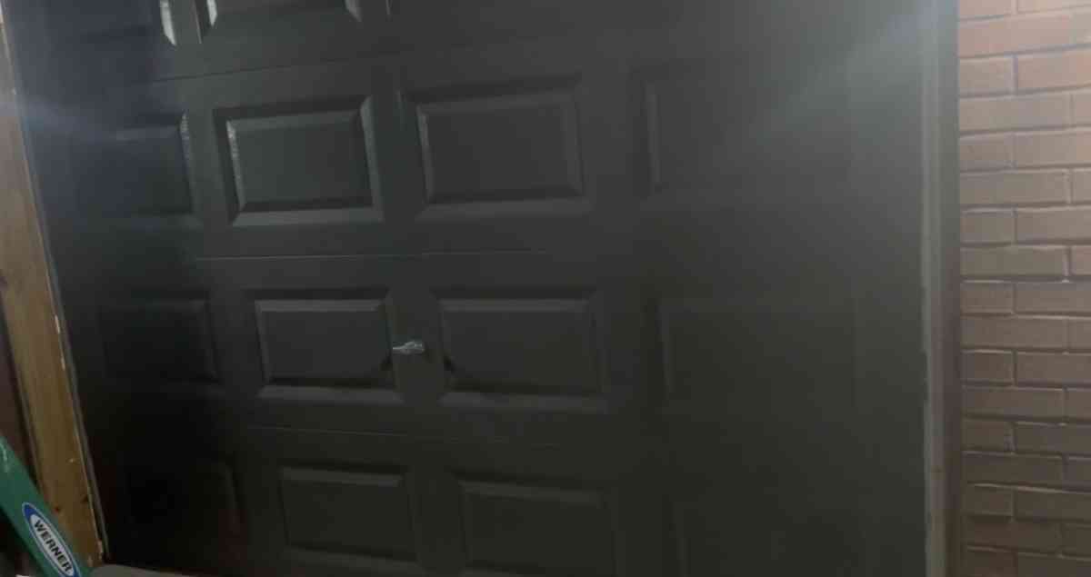 Used Garage Door System - Ozark, Alabama - FleaMarketBay