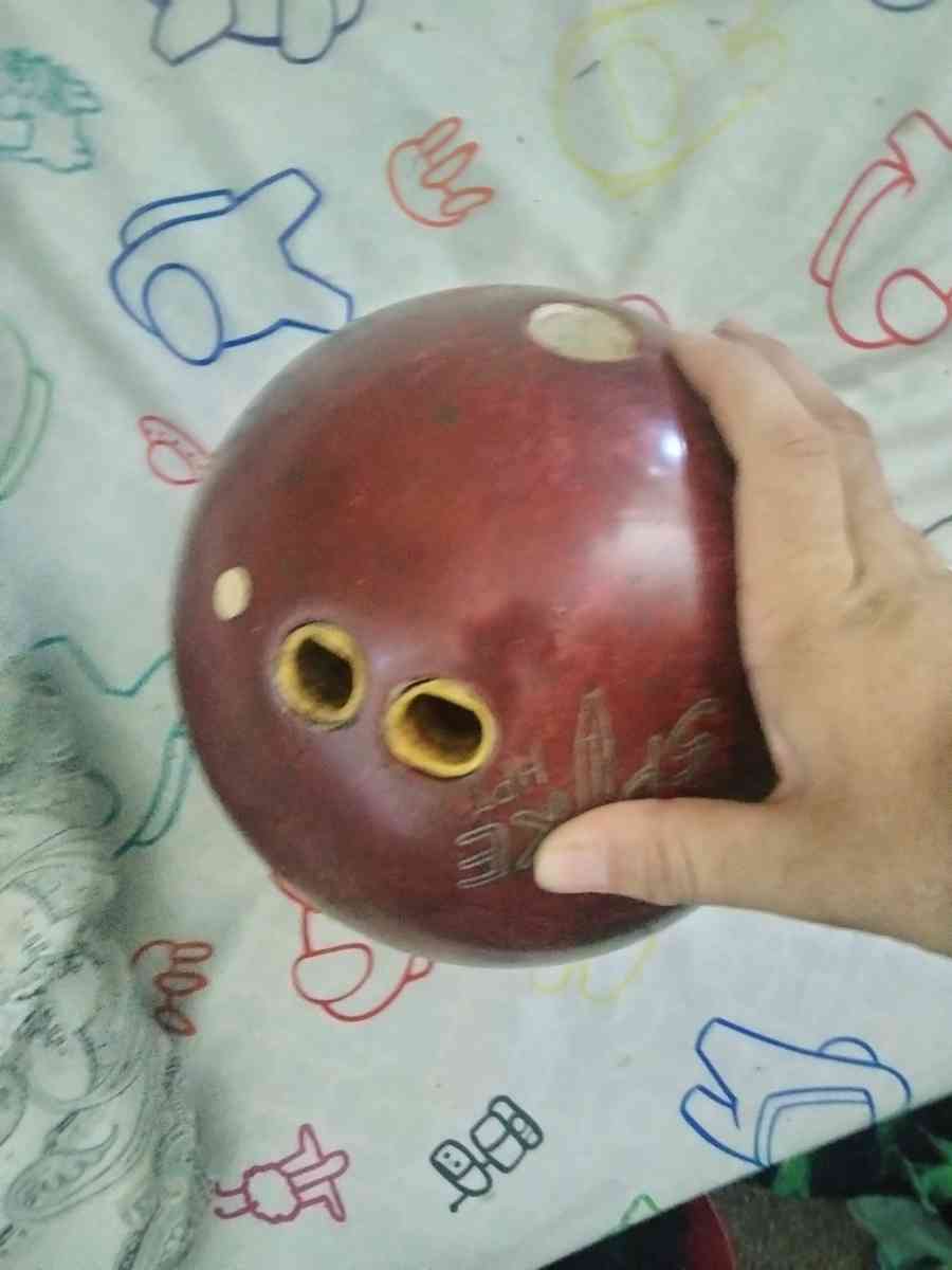 had custom bowling ball made in the US - Inglis, Florida - FleaMarketBay