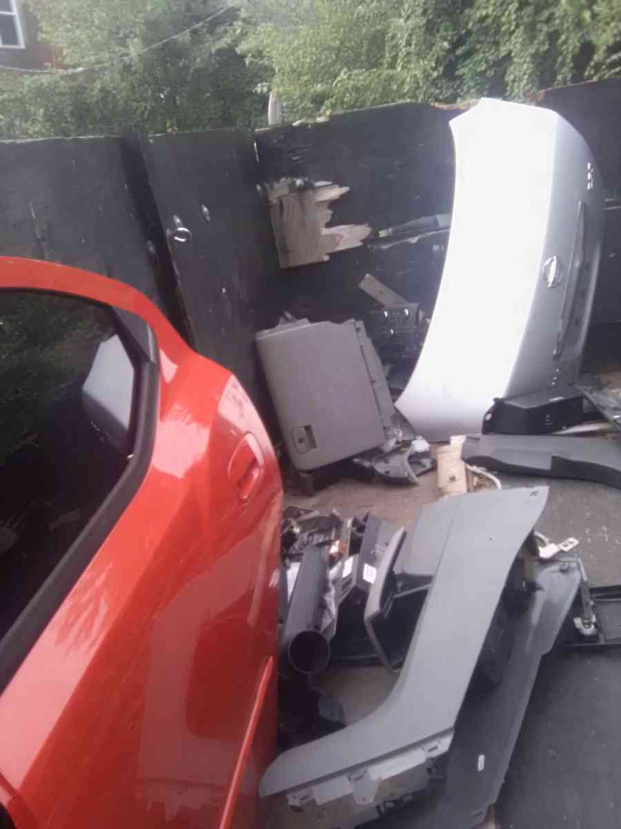 yard sale - Philadelphia, Pennsylvania - FleaMarketBay