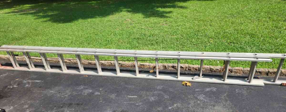 Aluminum Extension Ladder - Malaga, New Jersey - FleaMarketBay